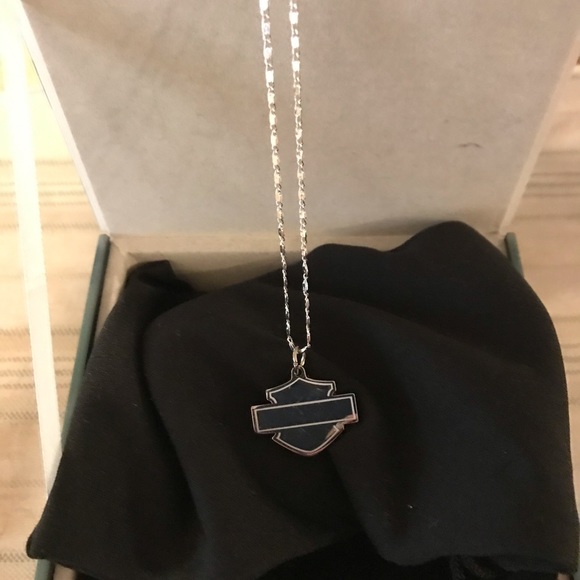 NWOT Harley-Davidson Charm Pendant with chain - Picture 2 of 5